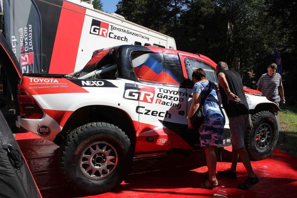 Festival MotorSvět se do areálu Psychiatrické nemocnice v Havlíčkově Brodě vrátil.po dvou letech. Jedním z největších lákadel byla tovární Toyota Hilus GR Tomáše Ouředníčka.