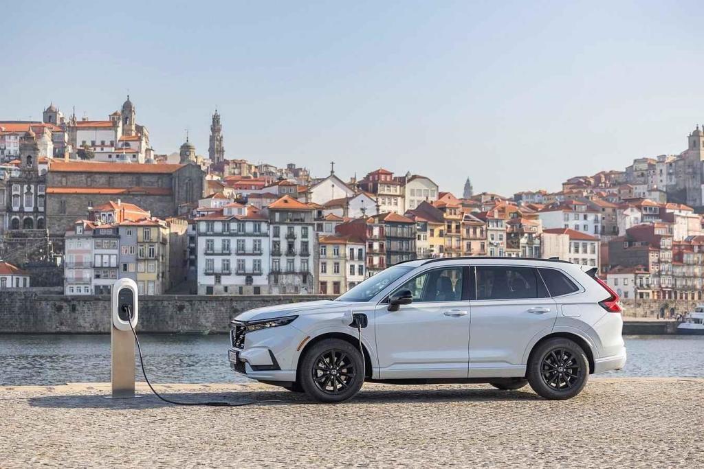 Plug-in hybrid dobíjíte výkonem nejvýše 22 kW