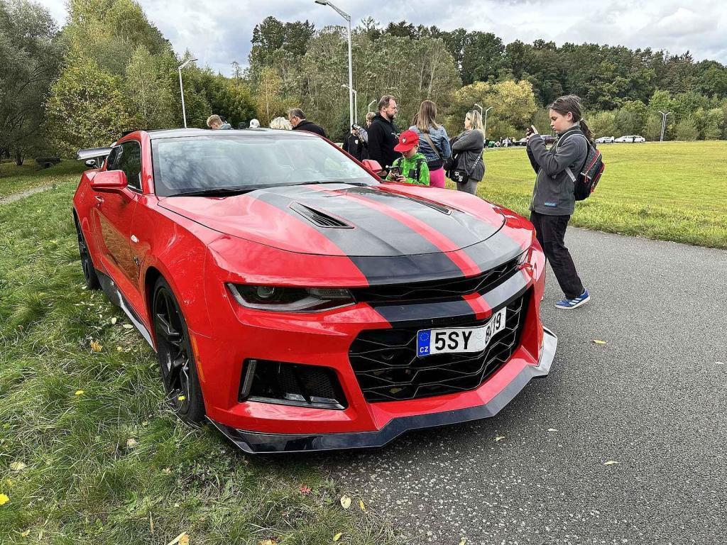 Do táborského areálu Komora se v sobotu sjelo kolem 250 vozidel.