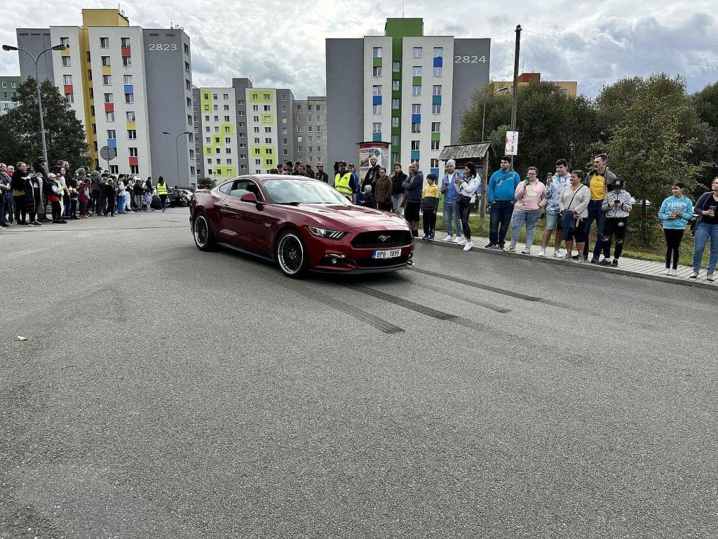 Do táborského areálu Komora se v sobotu sjelo kolem 250 vozidel.