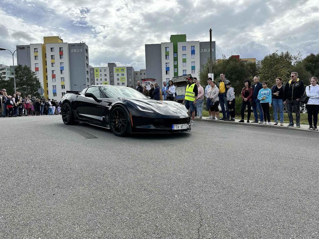 Do táborského areálu Komora se v sobotu sjelo kolem 250 vozidel.