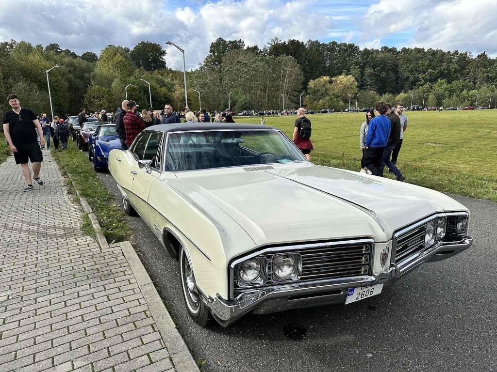 Do táborského areálu Komora se v sobotu sjelo kolem 250 vozidel.