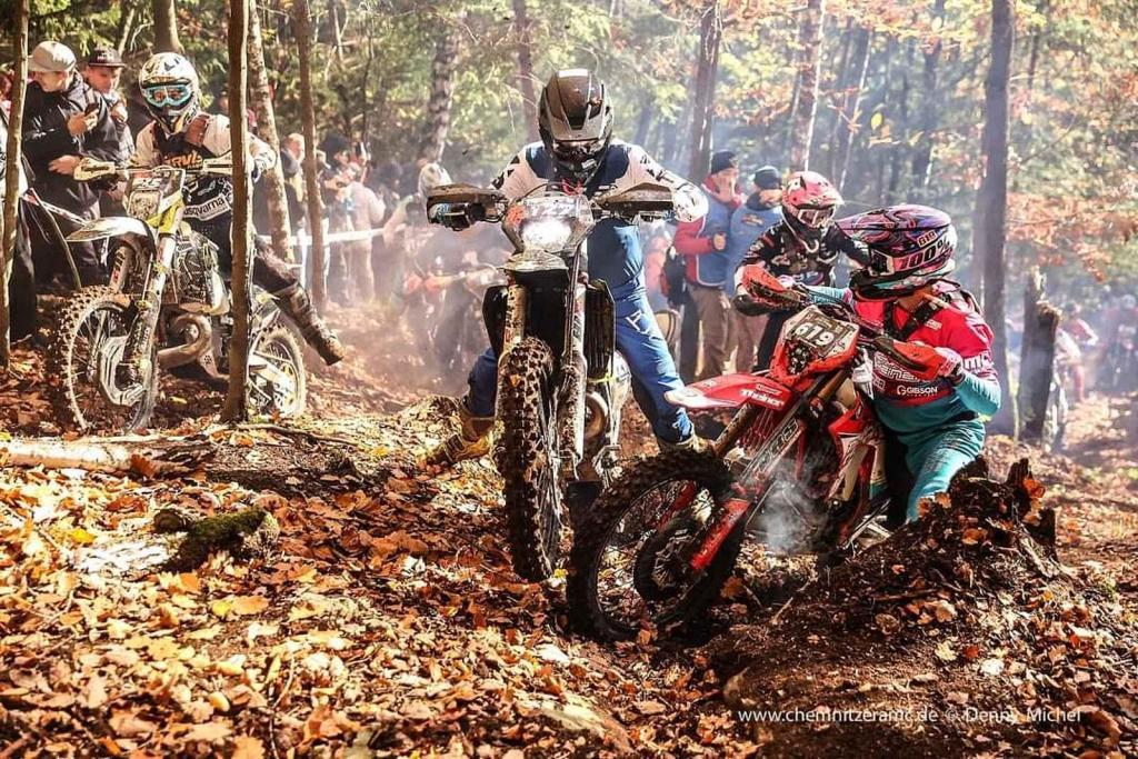 Po posledním závodě seriálu FIM HARD ENDURO Word Championship se stal Václav Nedvěd z Kladrub dvanáctým nejlepším hardendurovým jezdcem světa.