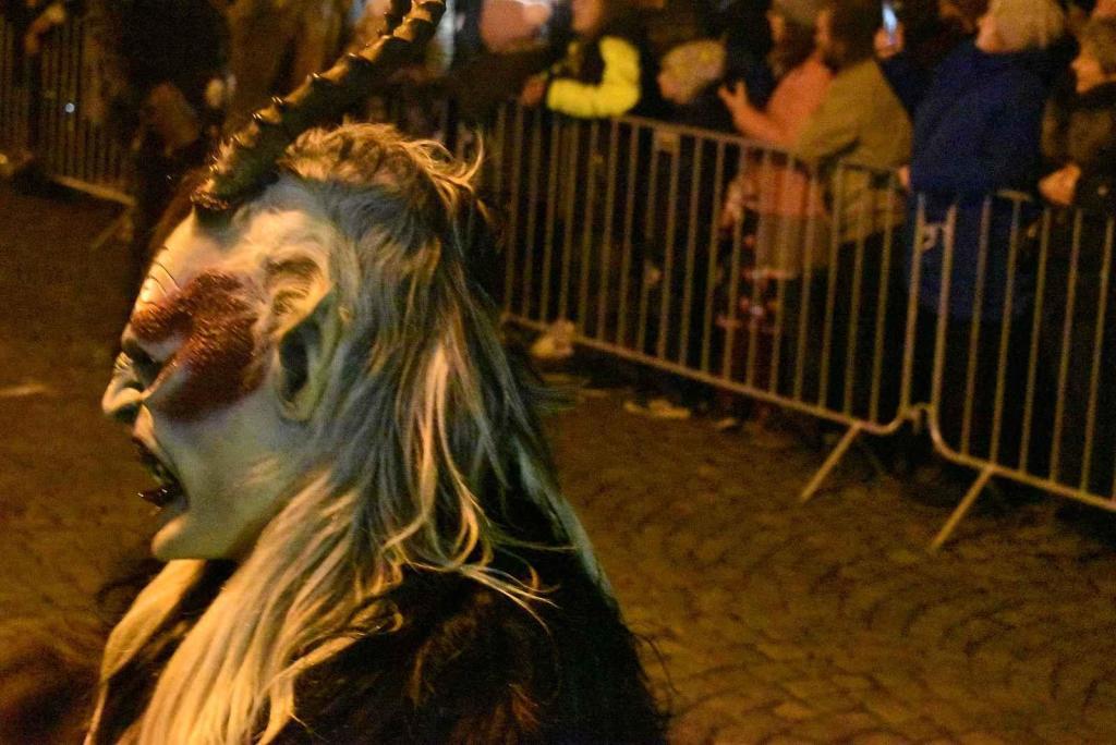 Krampusové v Polné