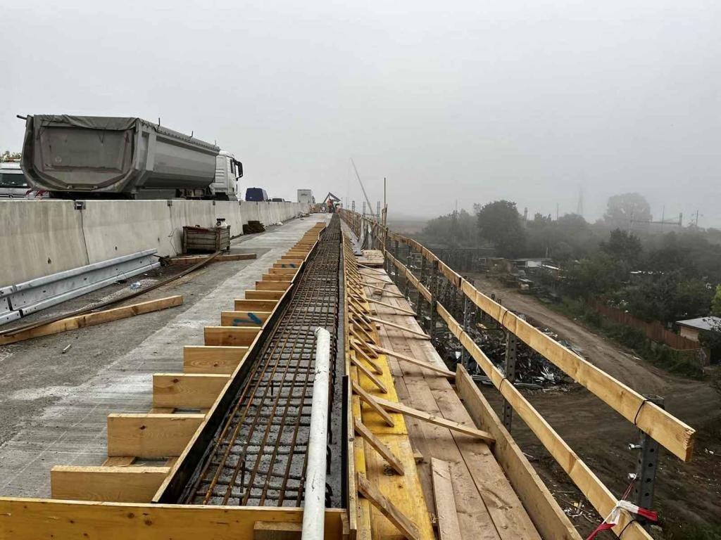 Práce na rozšiřování D1 u Brna mezi 194. a 196. kilometrem. Foto: MI Roads