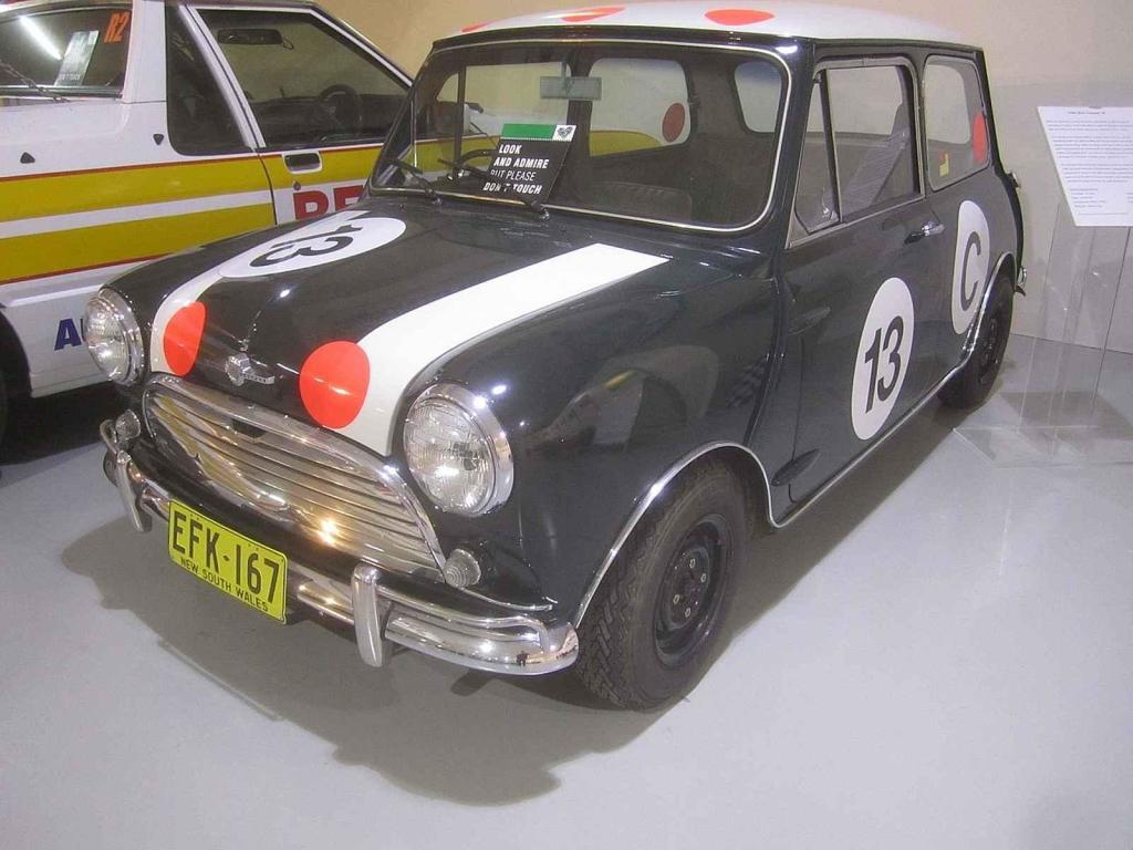 Mini Cooper S z roku 1966.