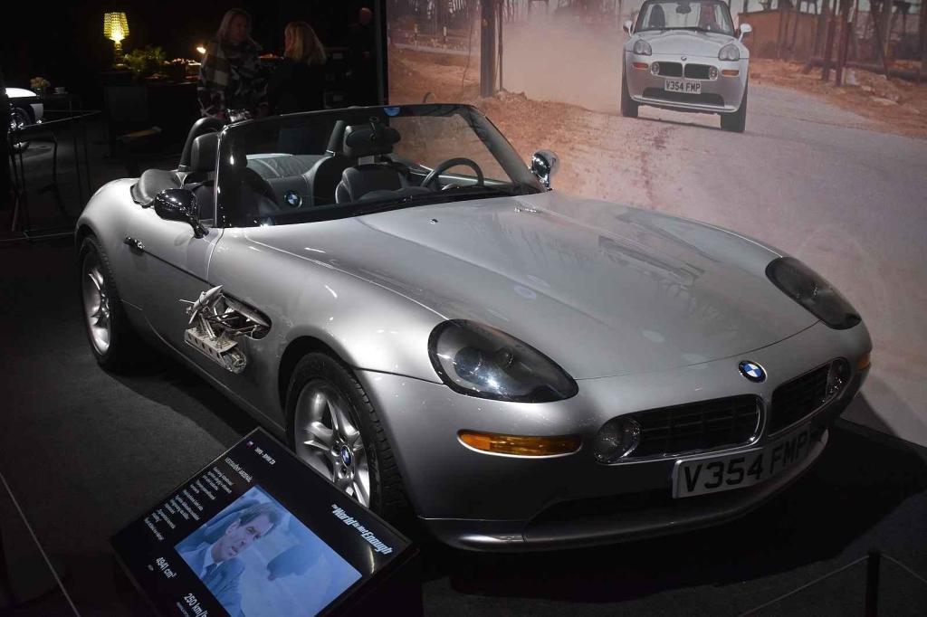 Nebo BMW Z8