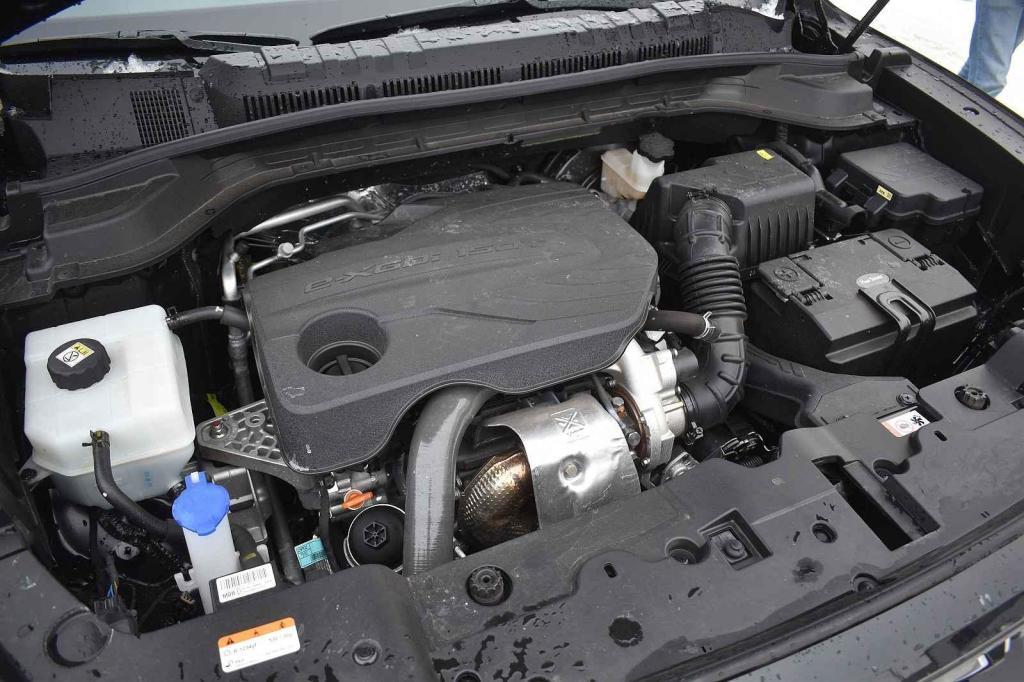Motor je trošku hlučnější