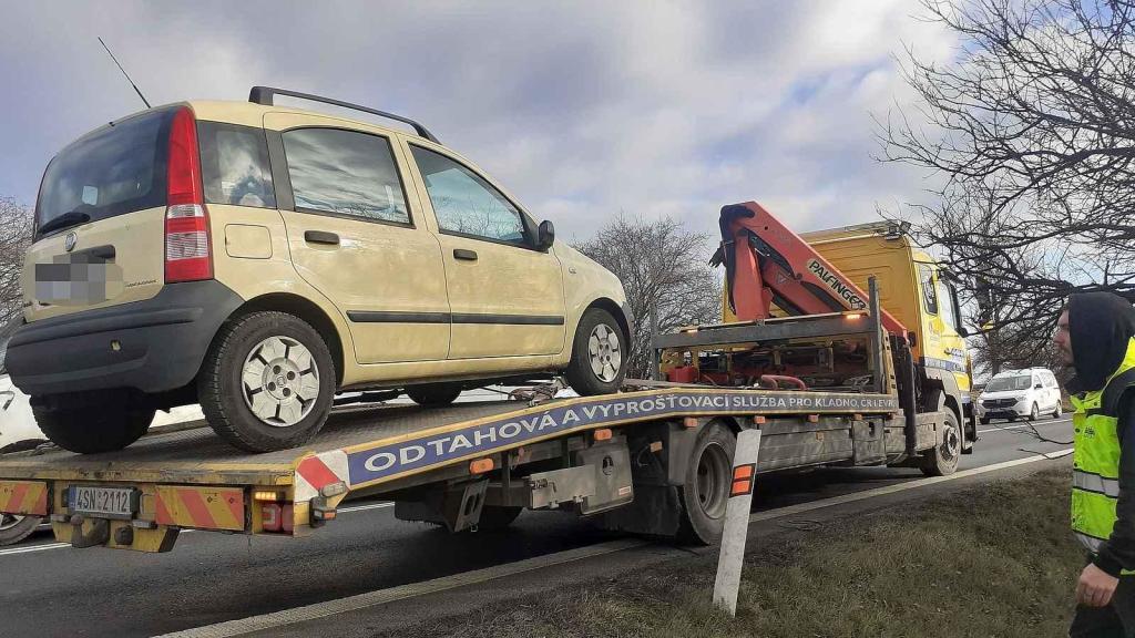U Lotouše bude z dvouproudé silnice za dva roky dálnice. Úsek je velmi nebezpečný. Každoročně se zde stane několik tragických nehod. Foto: Deník/ Kateřina Nič Husárová
