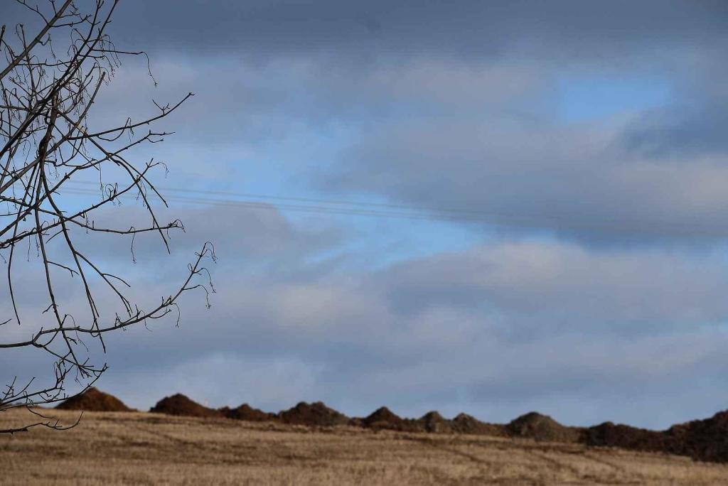 U Lotouše bude z dvouproudé silnice za dva roky dálnice. Úsek je velmi nebezpečný. Každoročně se zde stane několik tragických nehod. Foto: Deník/ Kateřina Nič Husárová