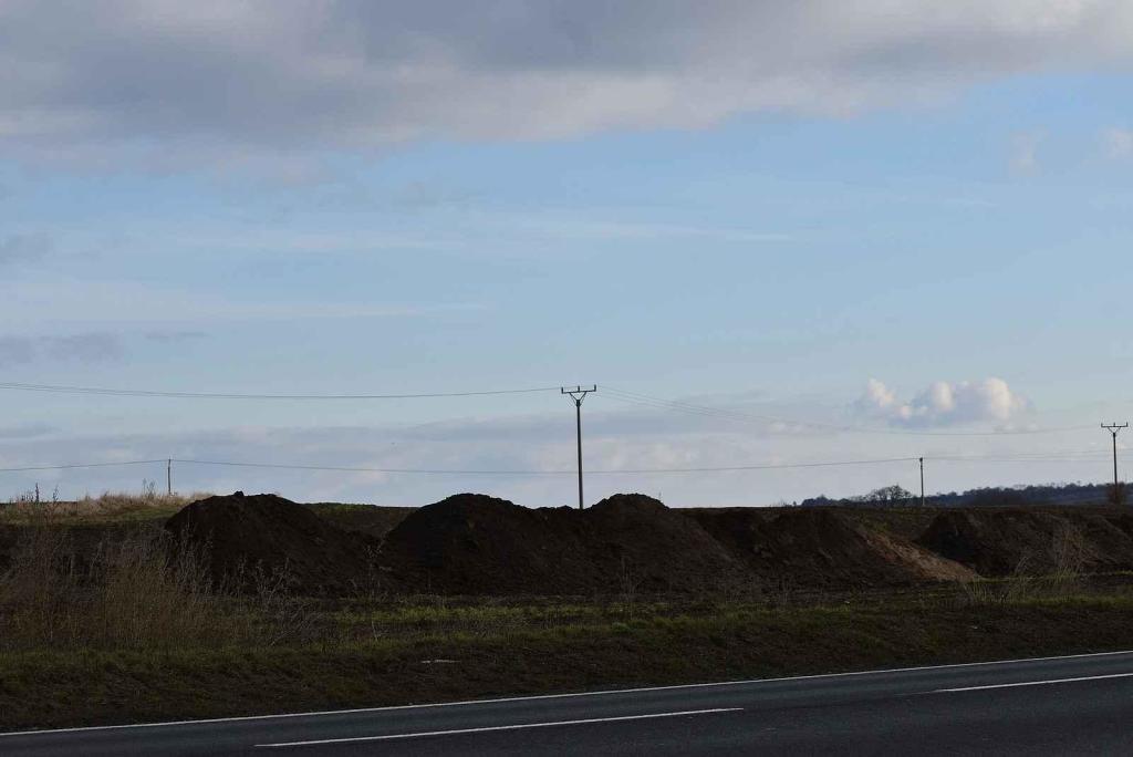 U Lotouše bude z dvouproudé silnice za dva roky dálnice. Úsek je velmi nebezpečný. Každoročně se zde stane několik tragických nehod. Foto: Deník/ Kateřina Nič Husárová