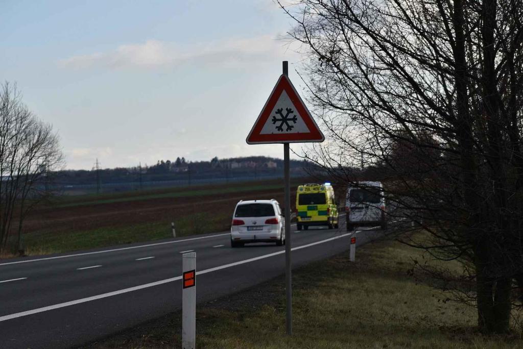 U Lotouše bude z dvouproudé silnice za dva roky dálnice. Úsek je velmi nebezpečný. Každoročně se zde stane několik tragických nehod. Foto: Deník/ Kateřina Nič Husárová