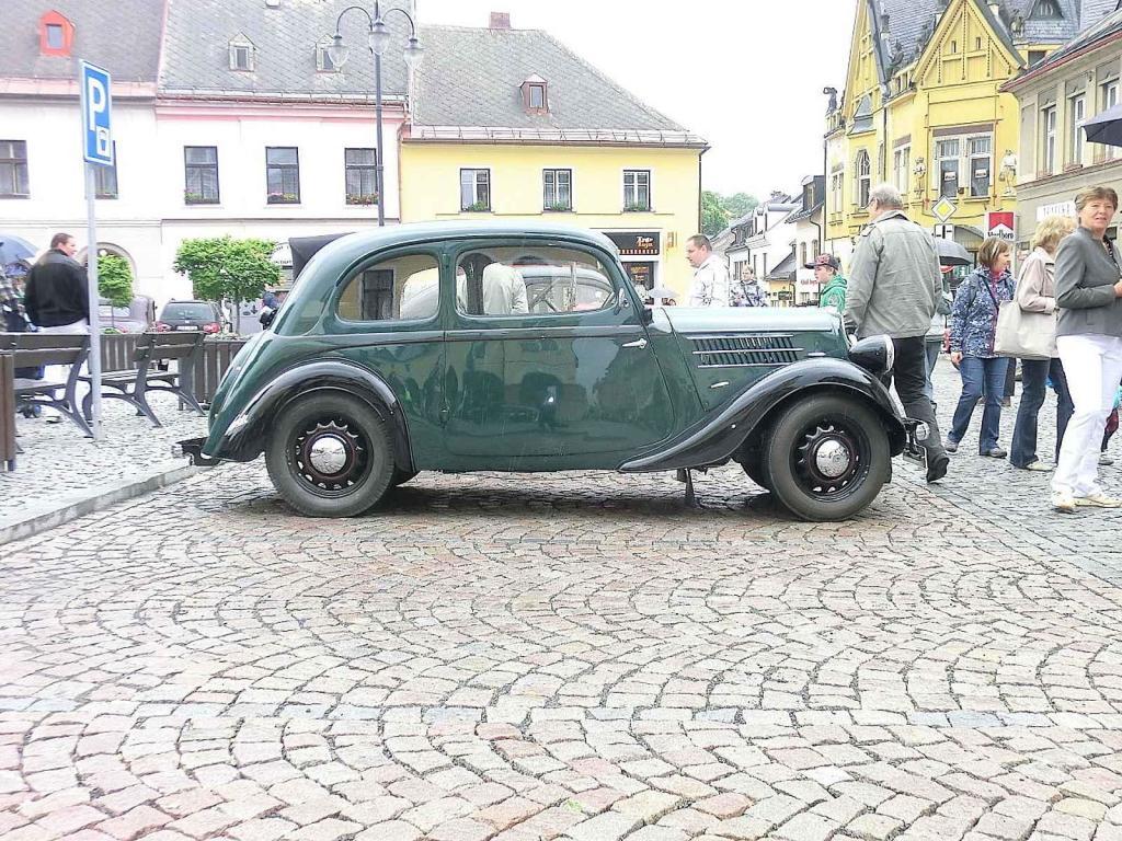 Škoda Popular 420.