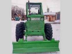 Lesní traktor LKT 81Turbo.