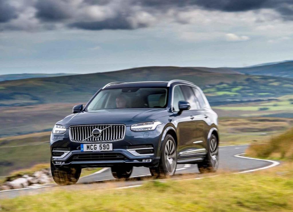 Volvo XC90 Recharge - šířka 2008 mm