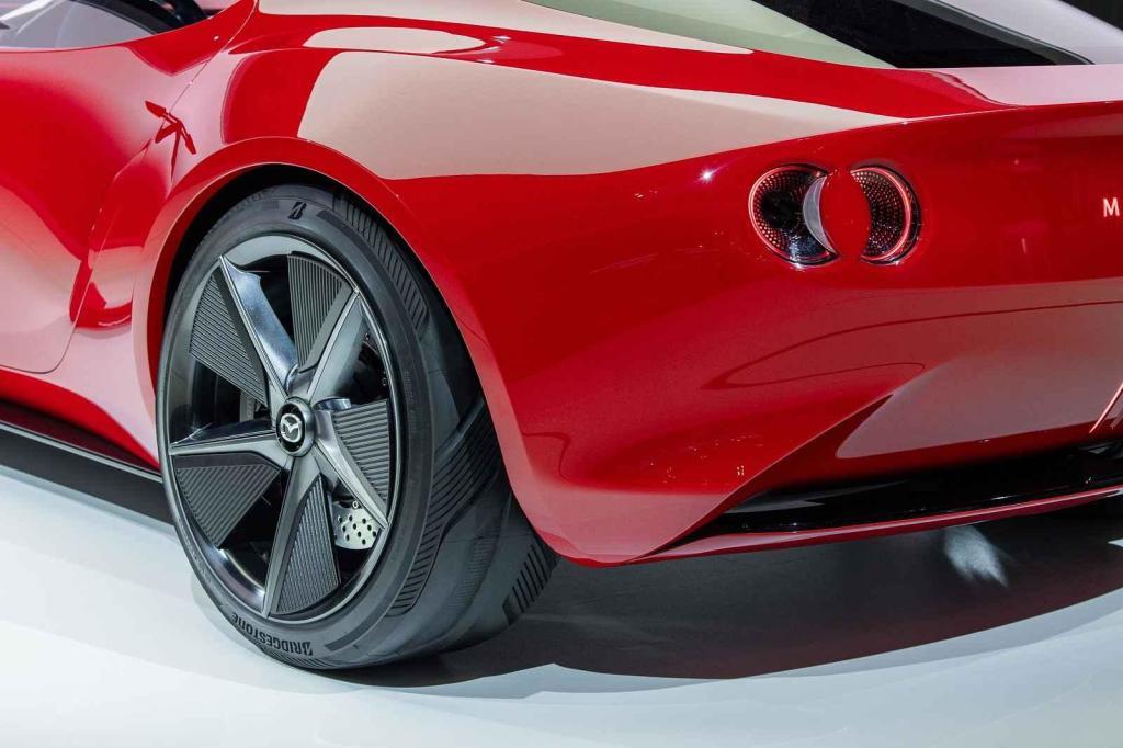 Koncept Mazda Iconic SP