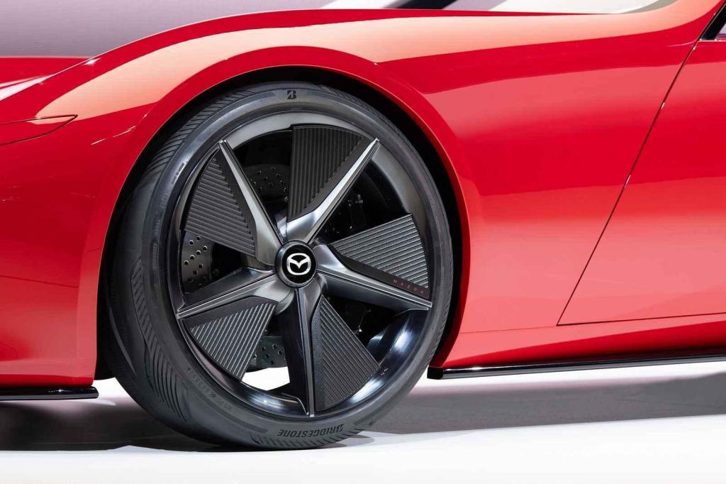 Koncept Mazda Iconic SP