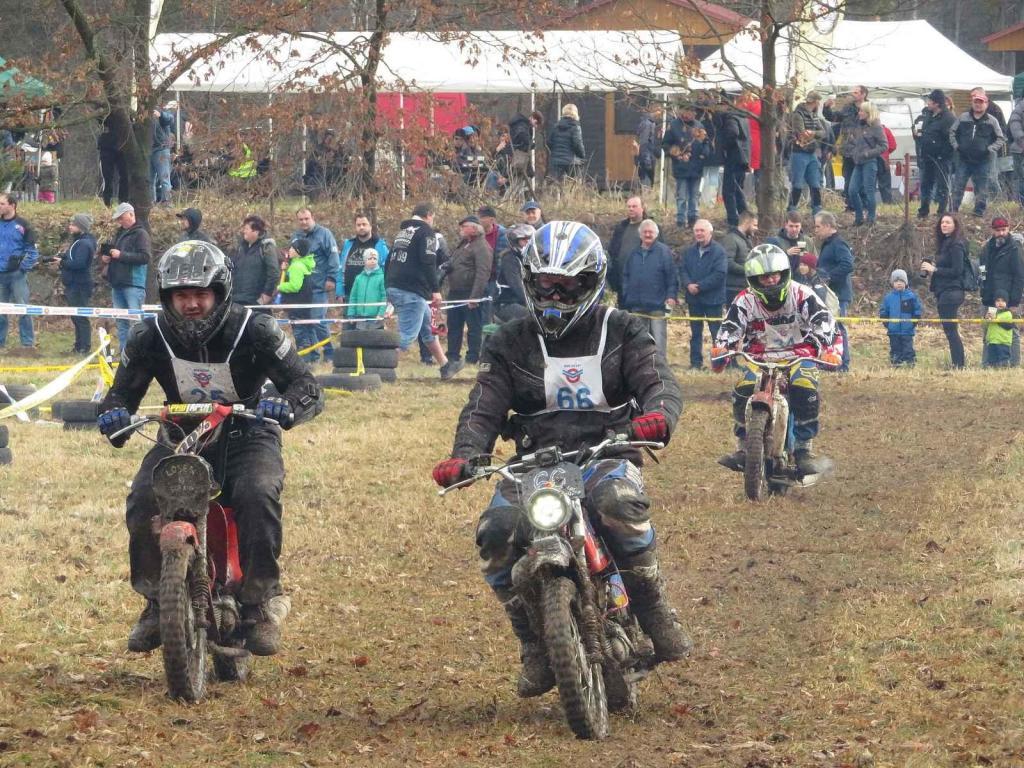 V Autokempu Karvánky v Soběslavi na Táborsku se v sobotu 17. února 2024 jel oblíbený závod Off-road fichtel day.