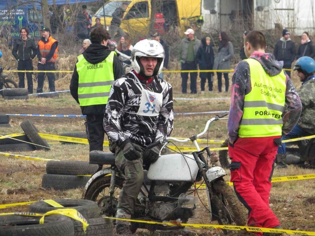 V Autokempu Karvánky v Soběslavi na Táborsku se v sobotu 17. února 2024 jel oblíbený závod Off-road fichtel day.