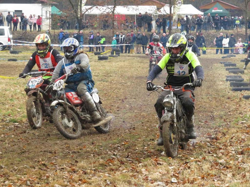 V Autokempu Karvánky v Soběslavi na Táborsku se v sobotu 17. února 2024 jel oblíbený závod Off-road fichtel day.