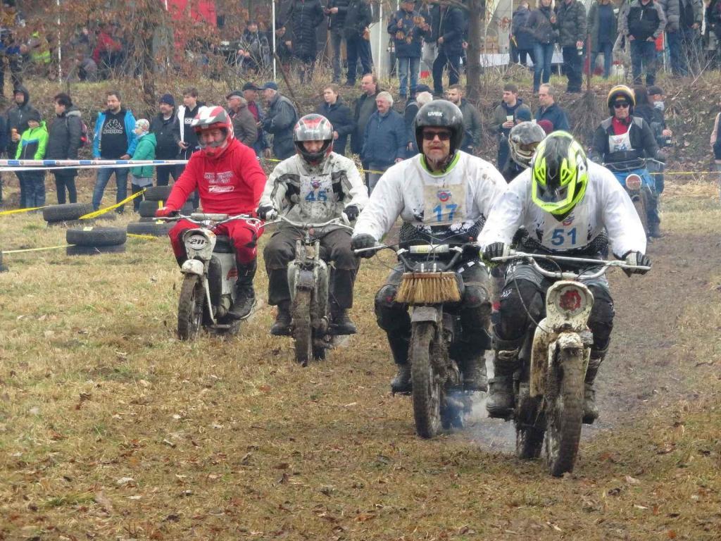 V Autokempu Karvánky v Soběslavi na Táborsku se v sobotu 17. února 2024 jel oblíbený závod Off-road fichtel day.