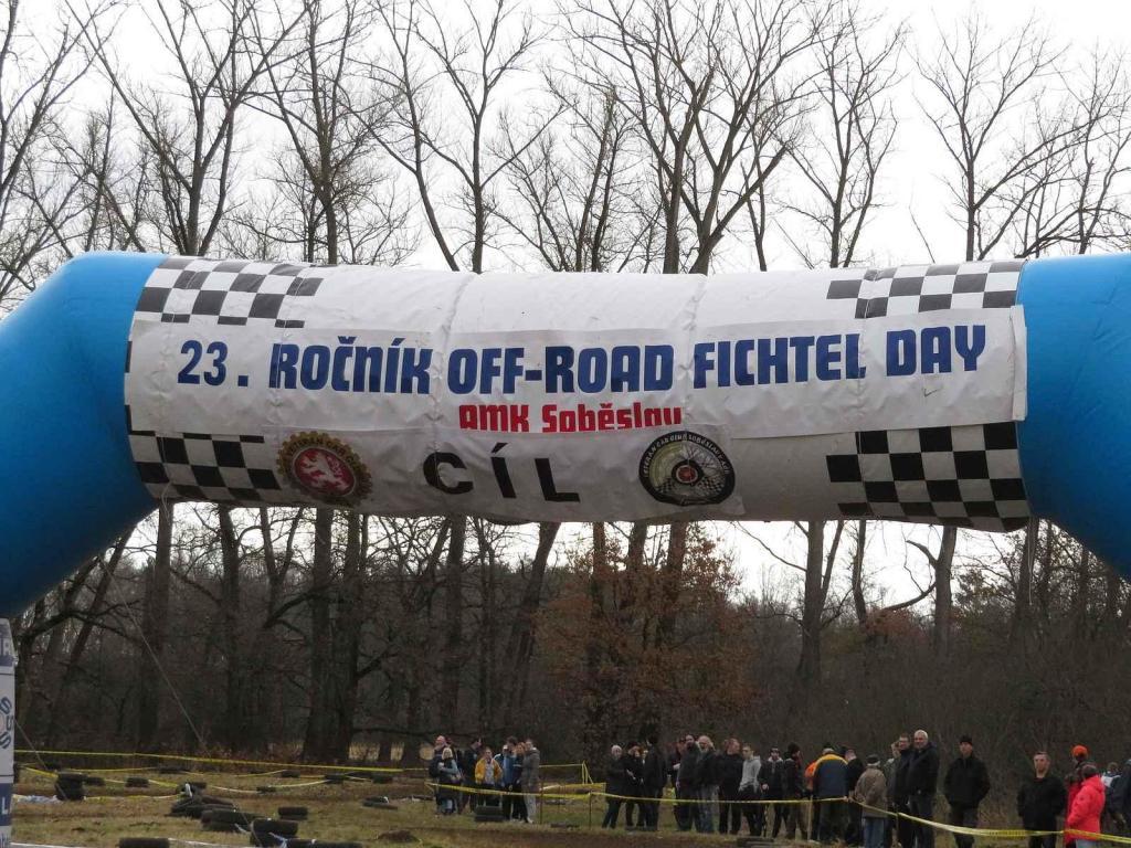 V Autokempu Karvánky v Soběslavi na Táborsku se v sobotu 17. února 2024 jel oblíbený závod Off-road fichtel day.