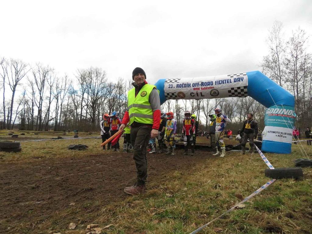 V Autokempu Karvánky v Soběslavi na Táborsku se v sobotu 17. února 2024 jel oblíbený závod Off-road fichtel day.