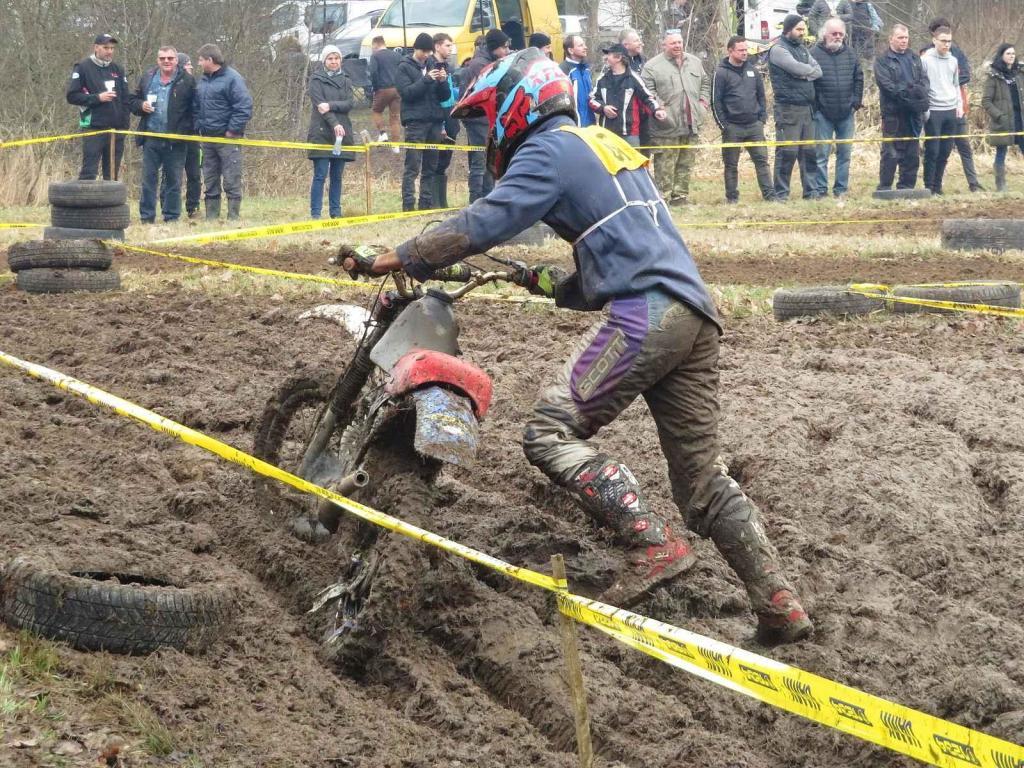 V Autokempu Karvánky v Soběslavi na Táborsku se v sobotu 17. února 2024 jel oblíbený závod Off-road fichtel day.