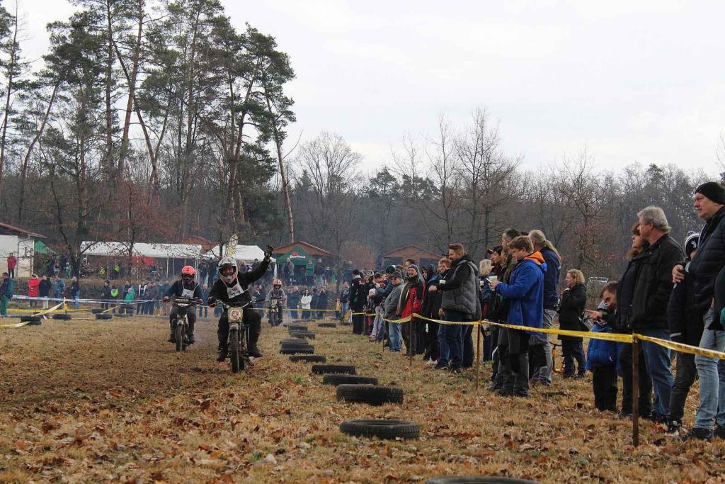 V Autokempu Karvánky v Soběslavi na Táborsku se v sobotu 17. února 2024 jel oblíbený závod Off-road fichtel day.