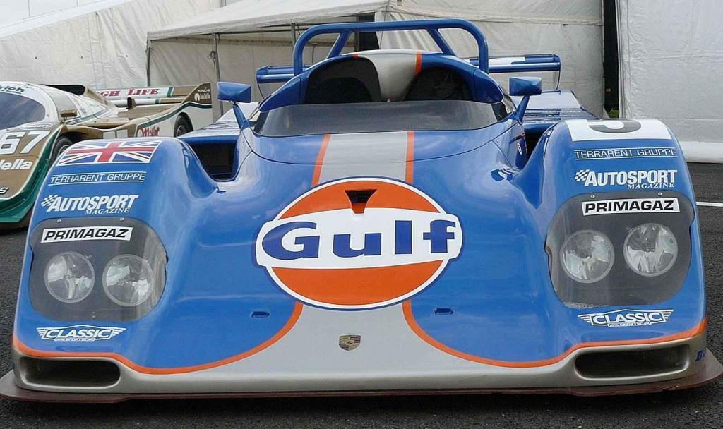 Kremer K8 Spider Porsche, s nímž v roce 1994 závodili Derek Bell a Robin Donovan při závodě 24 hodin Le Mans.