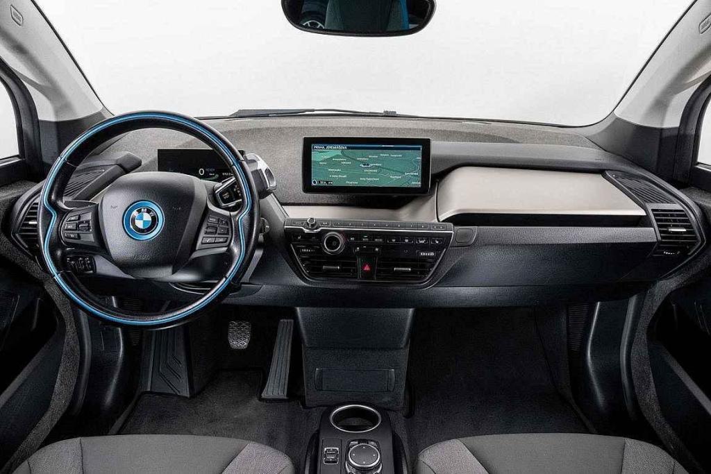 BMW i3.