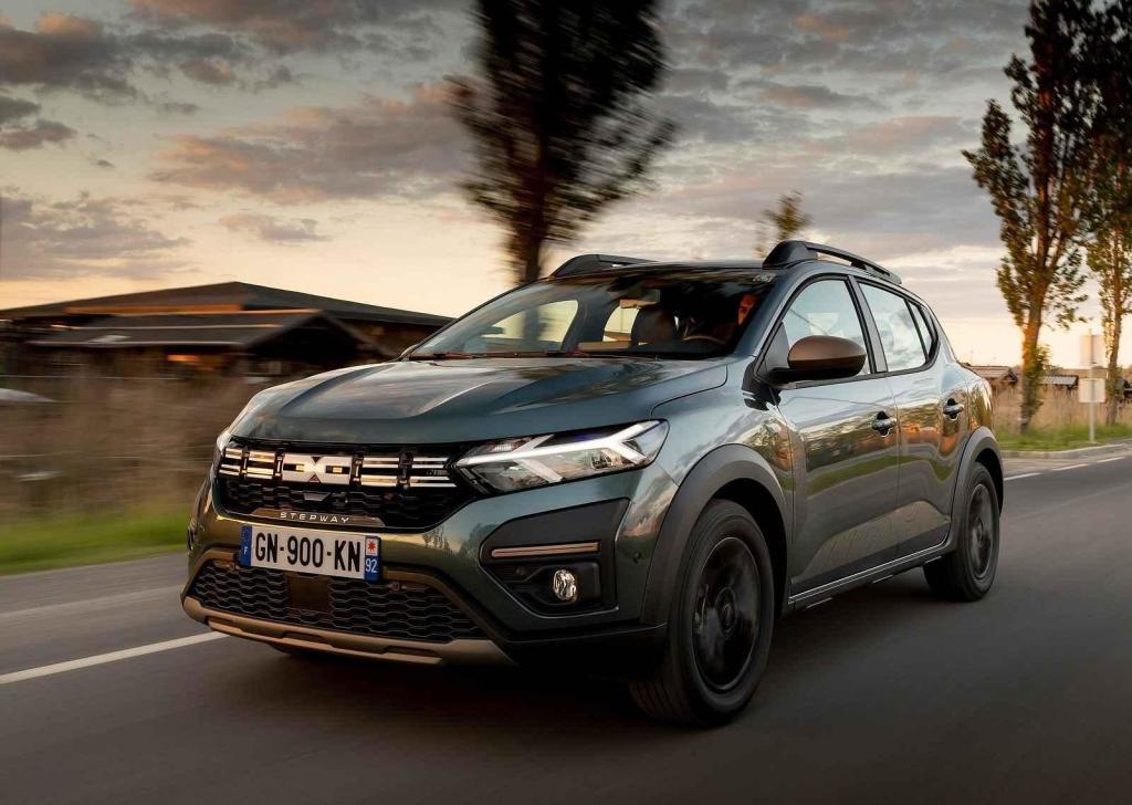Dacia Sandero Stepway - od 429 900 Kč