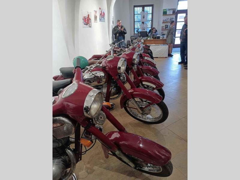 Unikátní výstava motocyklů v Havlíčkově Brodě. Prohlédněte si ji