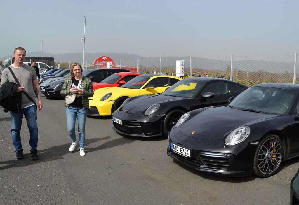 V areálu Autodromu Most uskutečnil podruhé Porsche Day, největší sraz fanoušků vozů této značky ve střední Evropě.