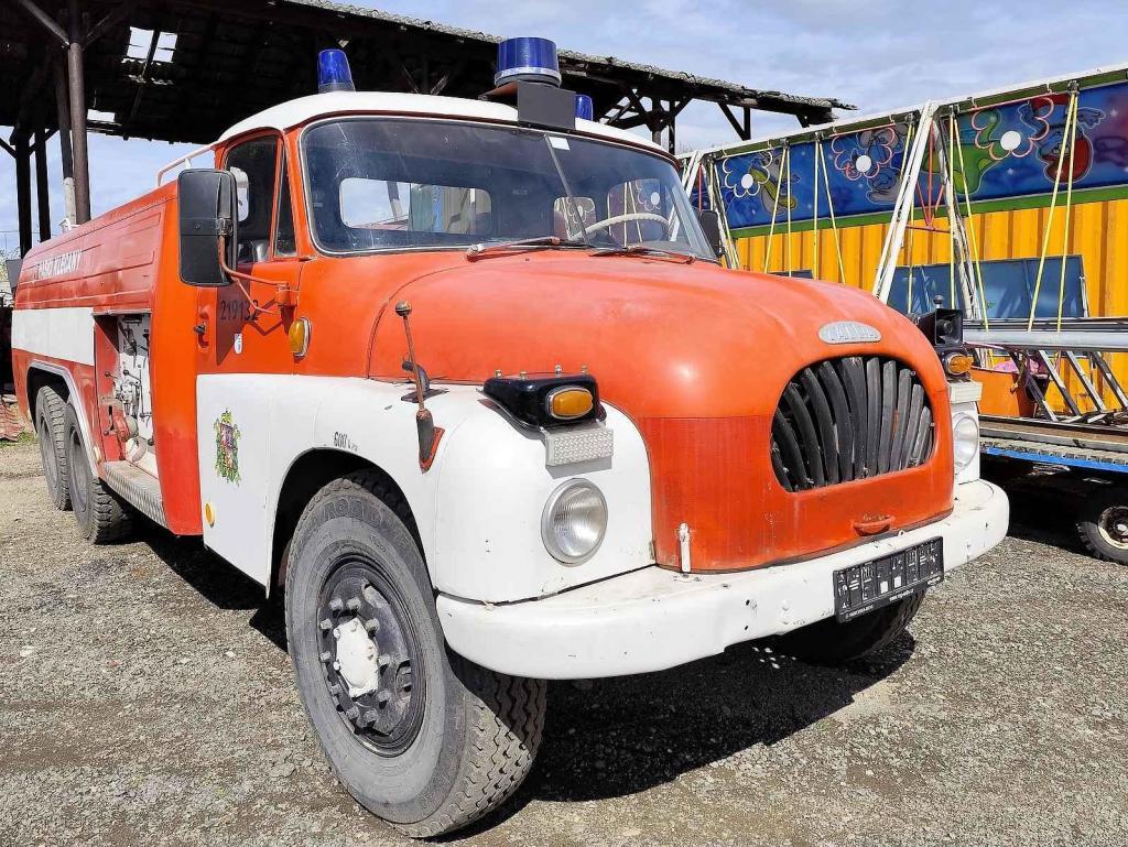 Brněnský sběratel Lukáš Fajtl získal legendární hasičskou cisternu Tatra 138. I díky pomoci Deníku. Před čtrnácti dny auto přivezl do Brna.