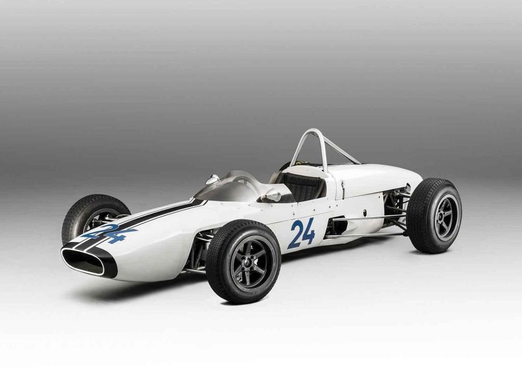 Ještě před ní se v Československu závodilo s formulemi Škoda