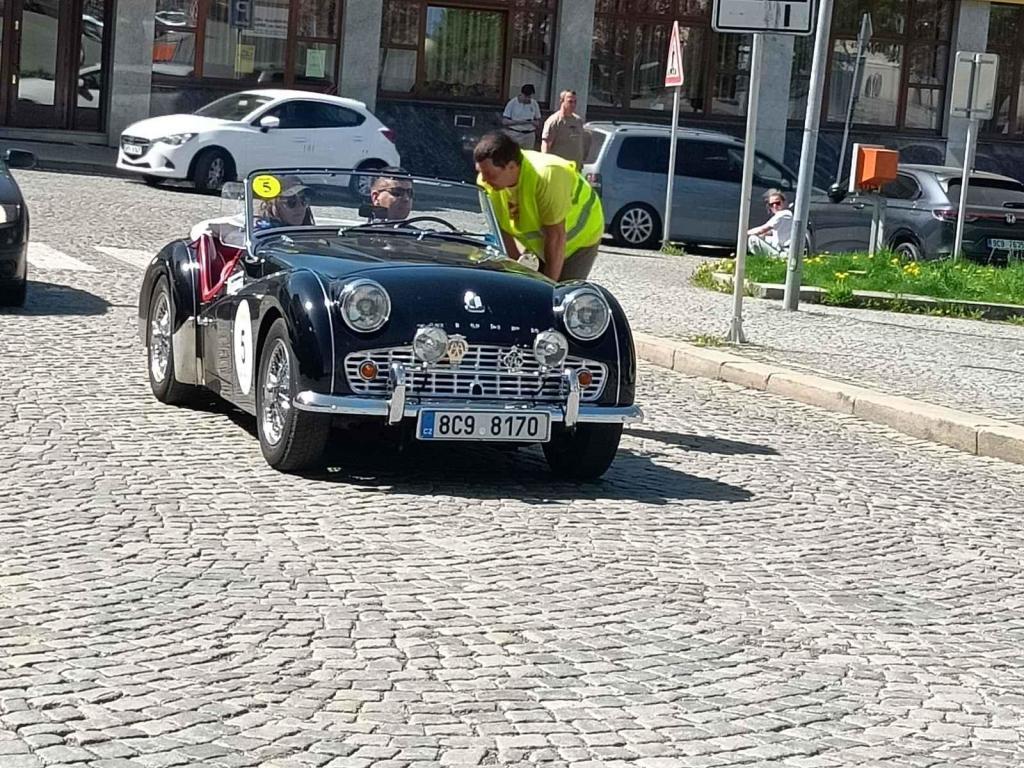 Automobily, které známe většinou jen z filmů. Prohlédněte si je