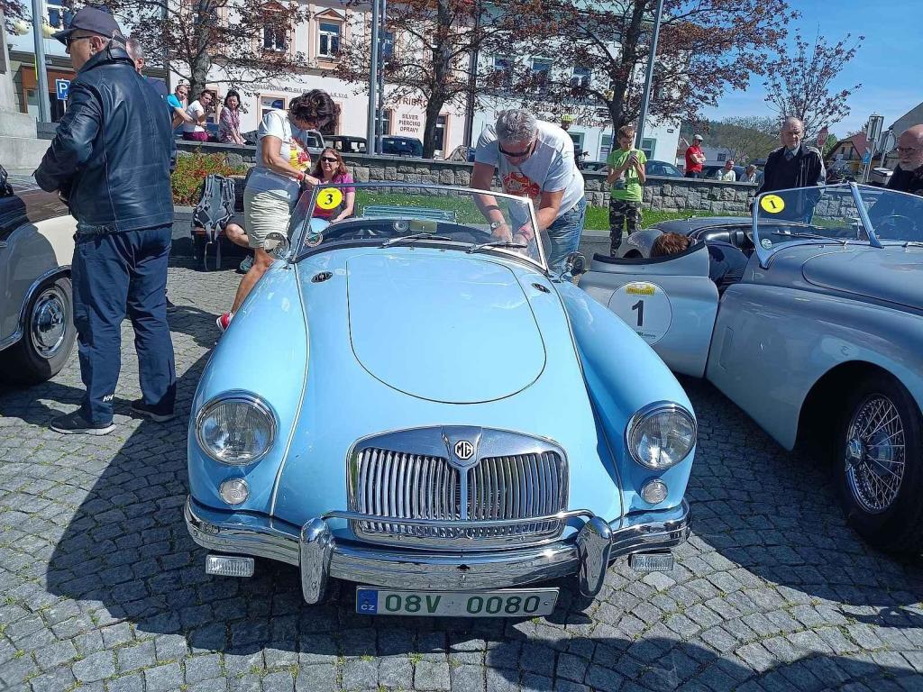 Automobily, které známe většinou jen z filmů. Prohlédněte si je