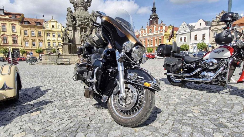 Motožehnání patří k tradicím vyznavačů silných strojů. O víkendu se ho zúčastnilo 120 motorek a sedm tříkolek.