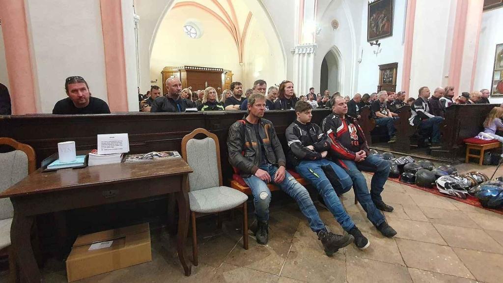 Motožehnání patří k tradicím vyznavačů silných strojů. O víkendu se ho zúčastnilo 120 motorek a sedm tříkolek.