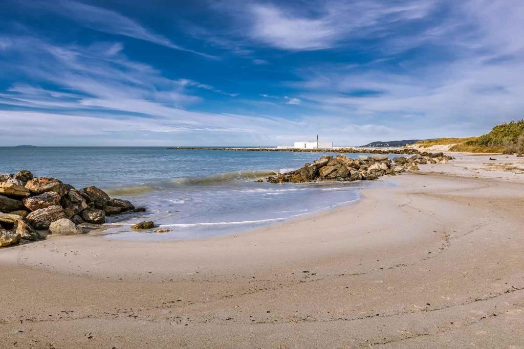 Lokalitě Spiagge Bianche se přezdívá Italské Maledivy či Karibik.