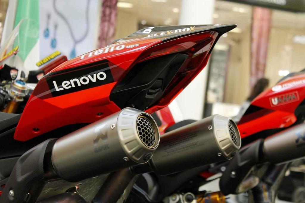 Výstava motocyklů Ducati je k vidění v obchodním centru Olympia Brno v Modřicích. Návštěvníci centra si mohou prohlédnout celkem šestatřicet exponátů, od nejstaršího z roku 1949 po nejnovější.