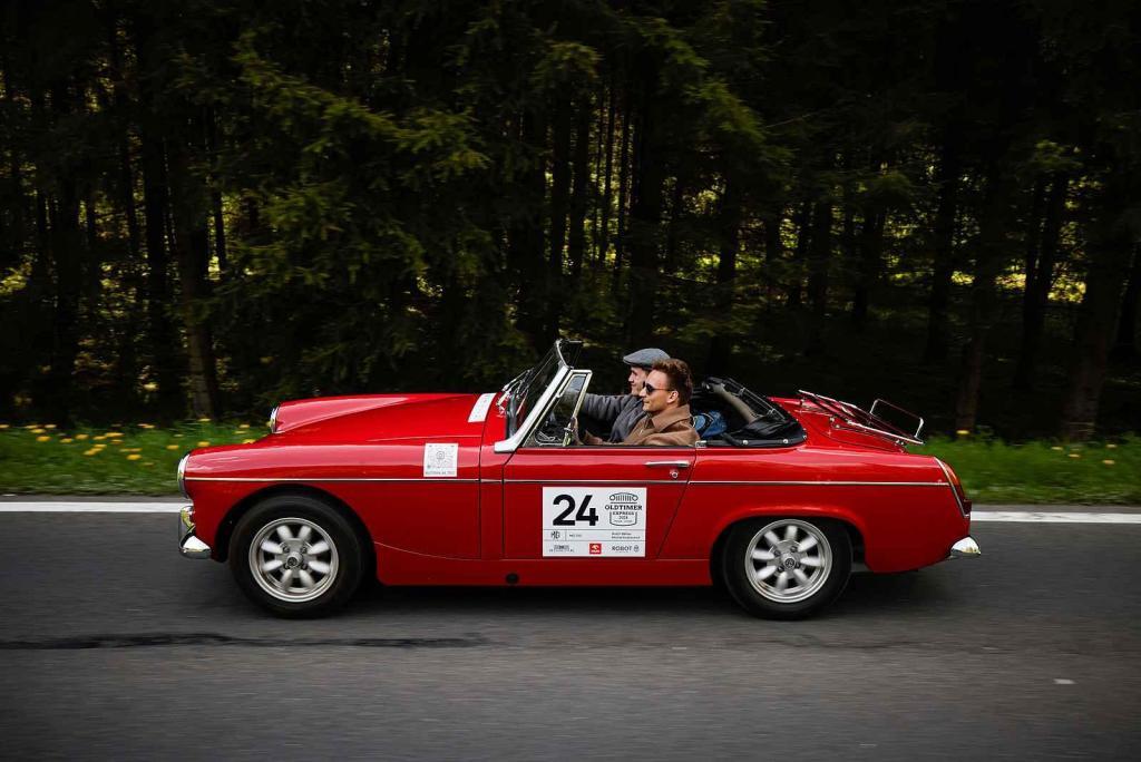Druhá jízda Oldtimer Expressu mířila z Prahy do řeckých Atén. Opět posádka číslo 24.