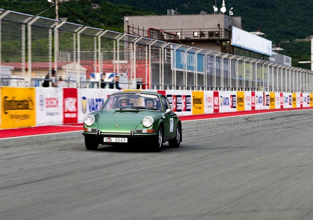 Druhá jízda Oldtimer Expressu mířila z Prahy do řeckých Atén. Jízda pravidelnosti.
