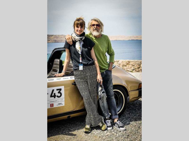 Druhá jízda Oldtimer Expressu mířila z Prahy do řeckých Atén. Posádka číslo 43.