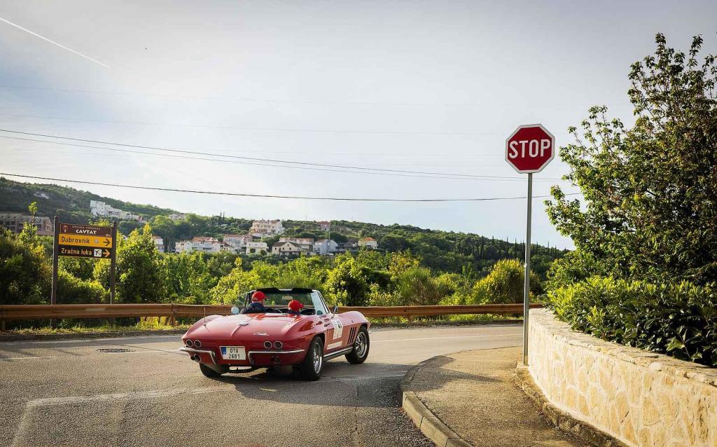 Druhá jízda Oldtimer Expressu mířila z Prahy do řeckých Atén. Cíl už bude na dohled.