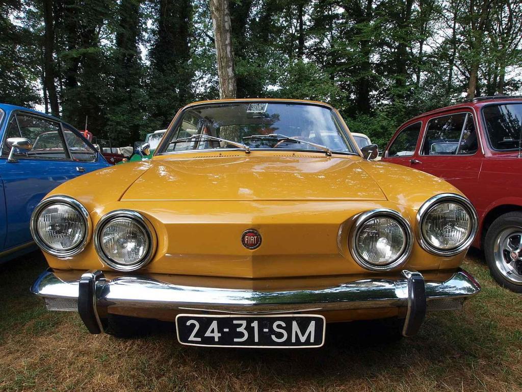 Příď vozu Fiat 850 Sport.
