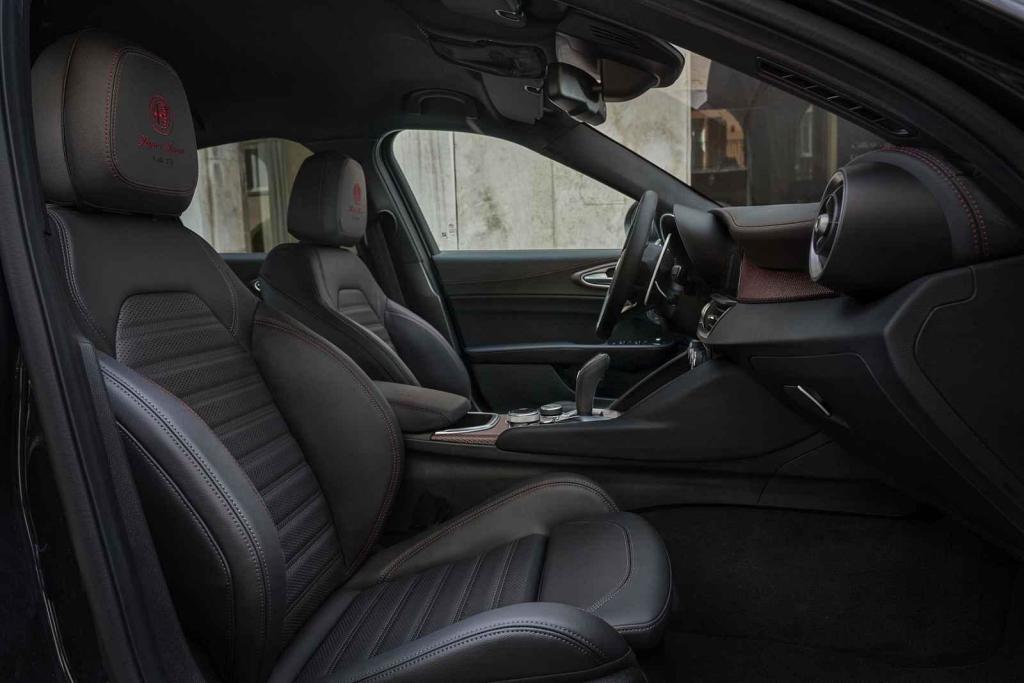 Alfa Romeo Giulia Super Sport