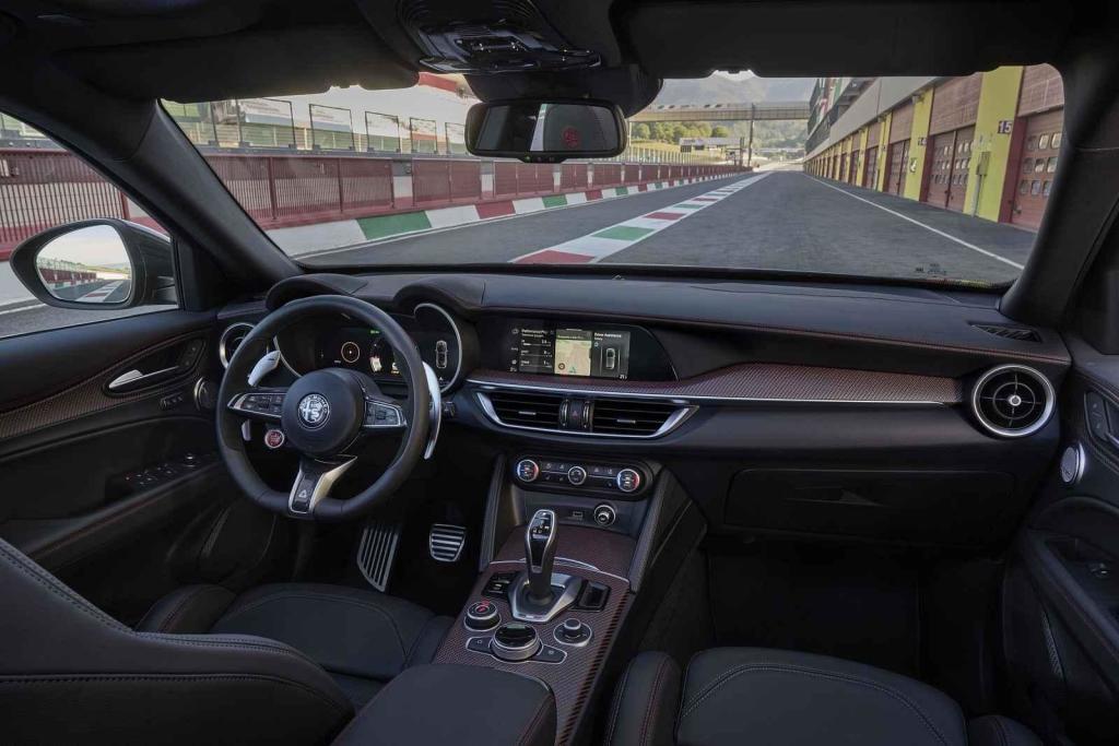 Alfa Romeo Stelvio Super Sport