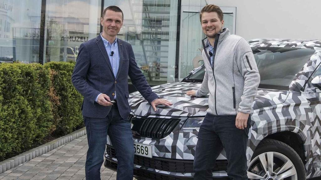 František Drábek (na snímku vlevo) provází celý vývojový cyklus modelů Škody